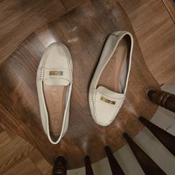 Women's Shoes Size 9