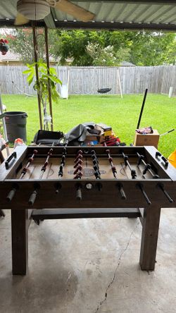 American legend foosball table (almost brand new)