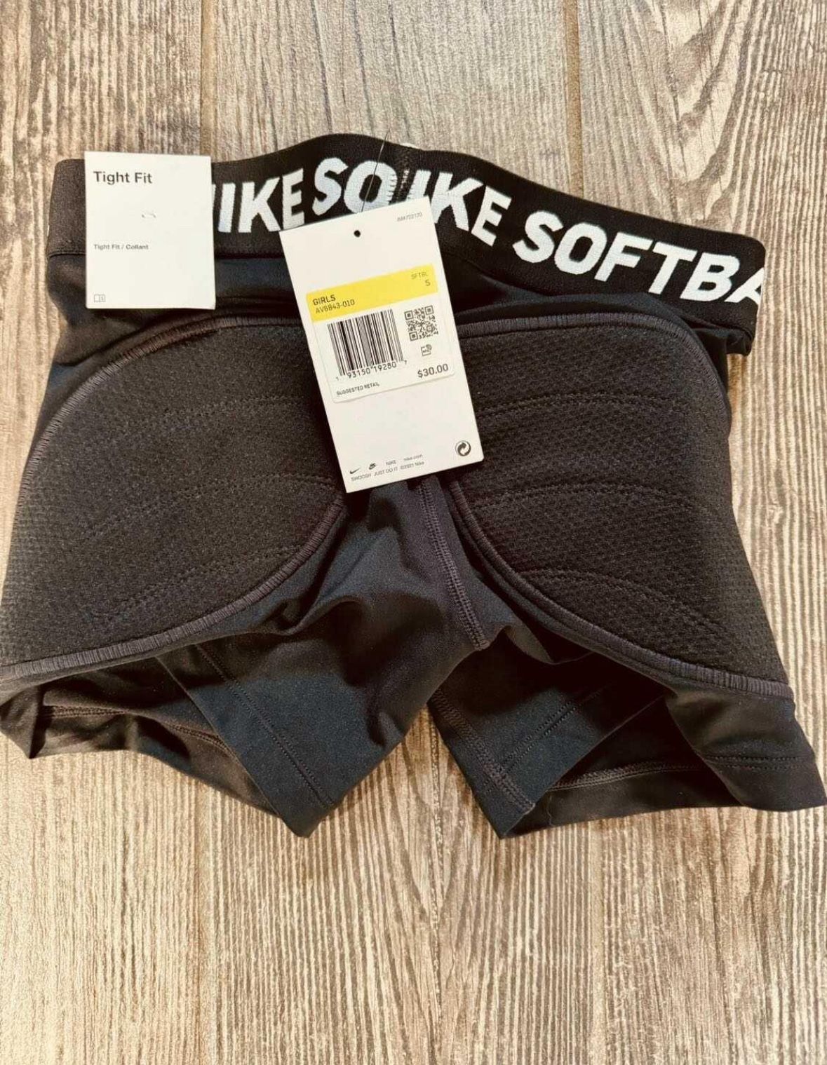 NWT Girls Small Nike Compression Shorts