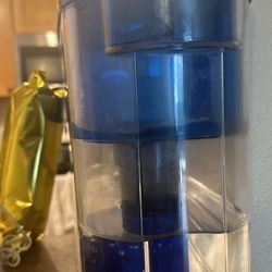 Water Filter With one Refill 