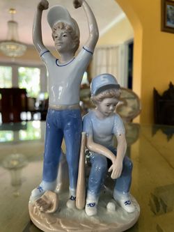 Baseball figurine signed Paul Sebastian 19 8910 inches blue gray white Baseball figurine signed Paul Sebastian 19 8910 inches blue