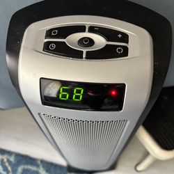 Lasko Oscillating Tower Heater