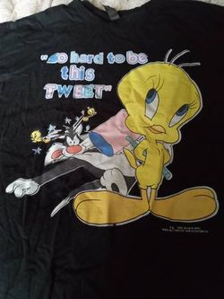 Tweetybird/Sylvester shirt. Black. 2x. Mint. $10 OBO