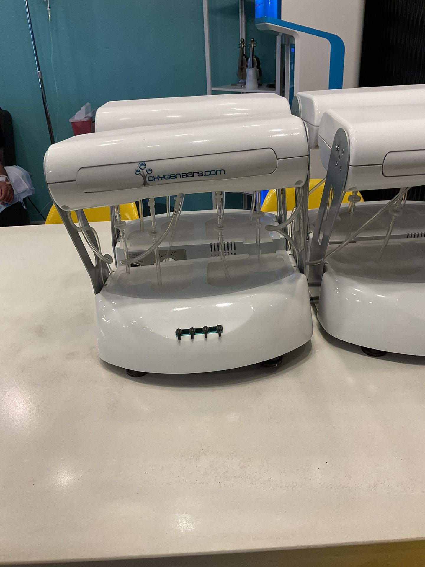Aromatherapy oxygen bars