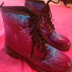 Beautiful Butterfly Boots. Size 7.5 🆕