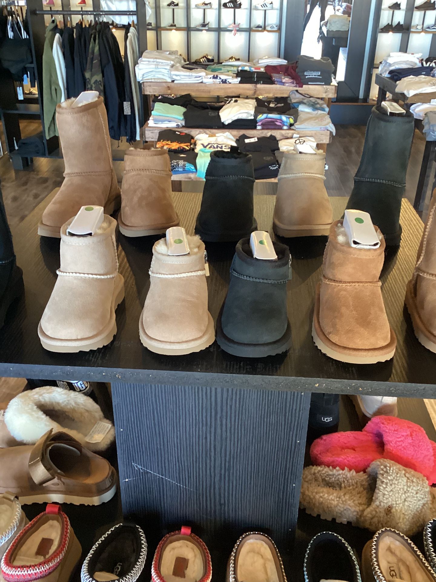 UGG minimum 50% up to 70% off everything must go store closing