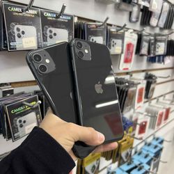 IPhone 11 64GB UNLOCKED 