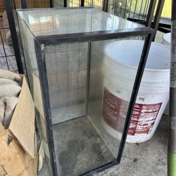 10 Gallons Fish Tank 