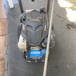 Pressure Washer Yamaha De 3100 De PSI Trabajando Bien