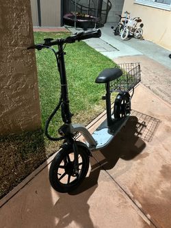 Electric scooter