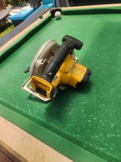 DeWALT circular saw
