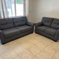 Gray Modern Sofa Couch with Pullout Bed and Loveseat Set Excellent Condition 
