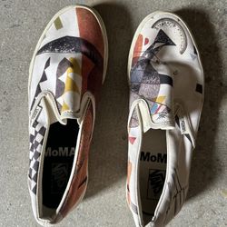 MOMA VANS