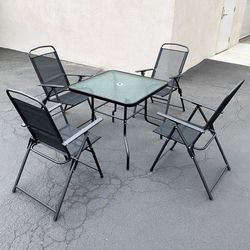 $100 (Brand New) Patio 5pcs dining set with 32x32” table and 4pc folding chairs, outdoor furniture