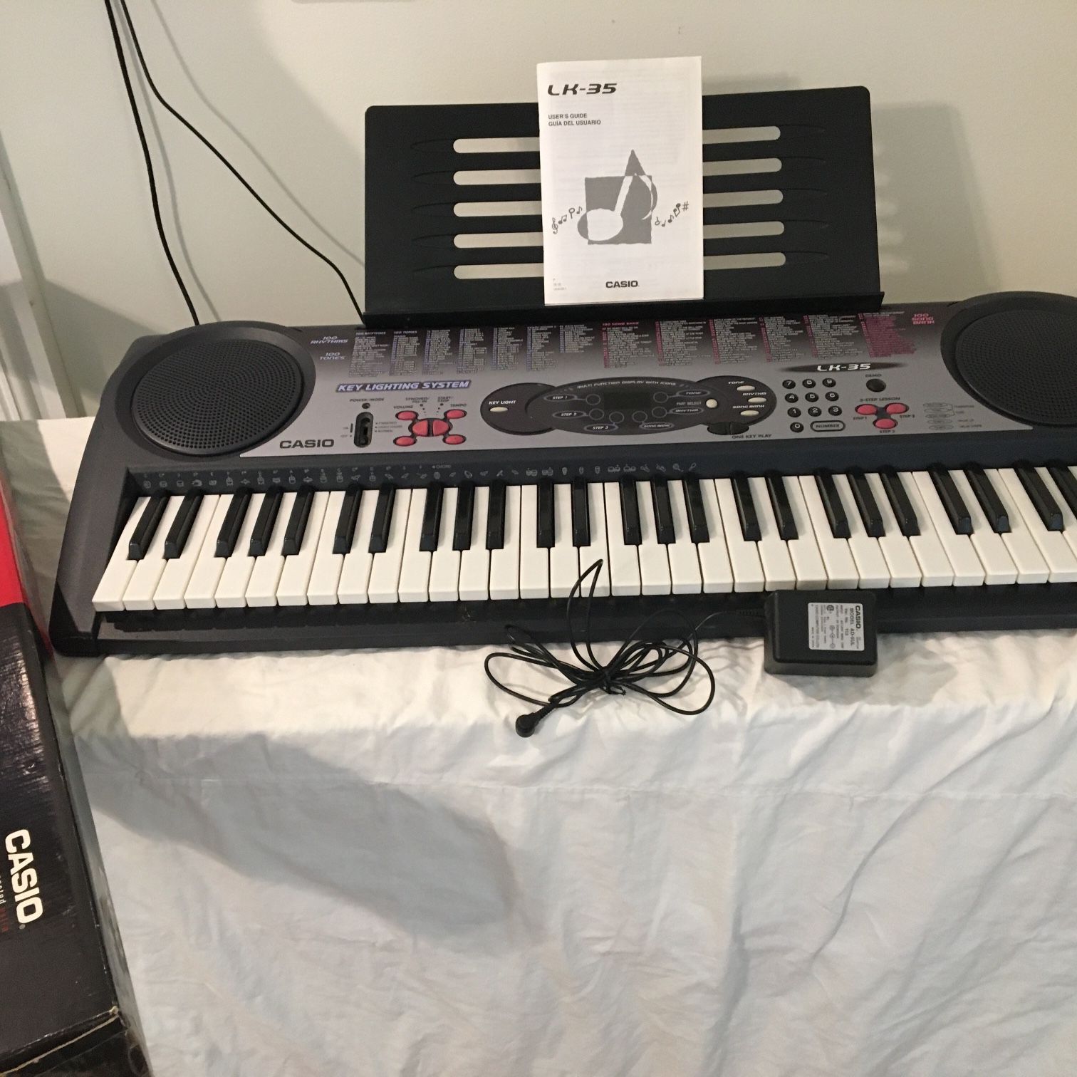 Casio LK-35 Synthesizer Keyboard With Stand for Sale in Lexington 