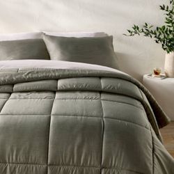 Rayon from Bamboo Comforter Set from Casaluna