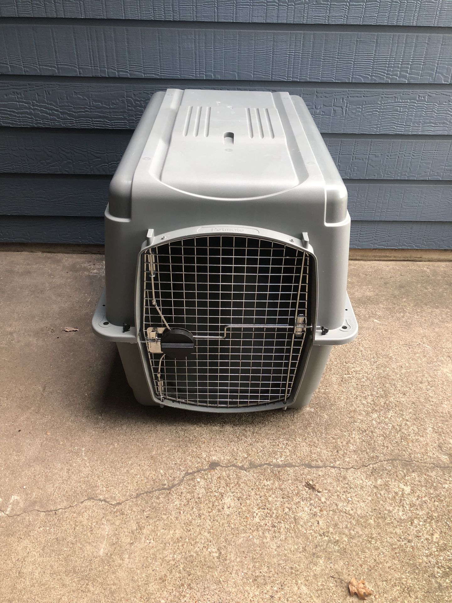 Large Pet Mate Kennel
