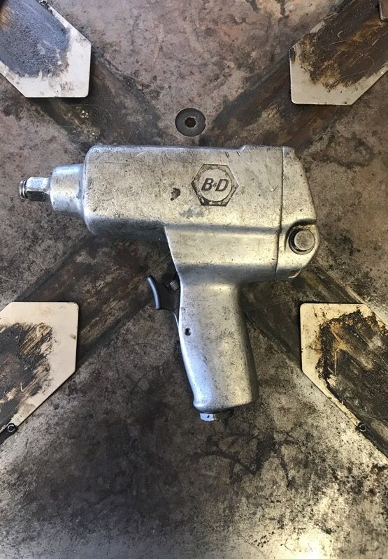 Impact gun