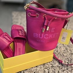 Marc Jacob Slides & Purse