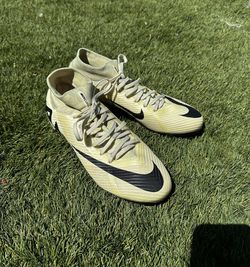 Superfly 9 Pros FG Size 8