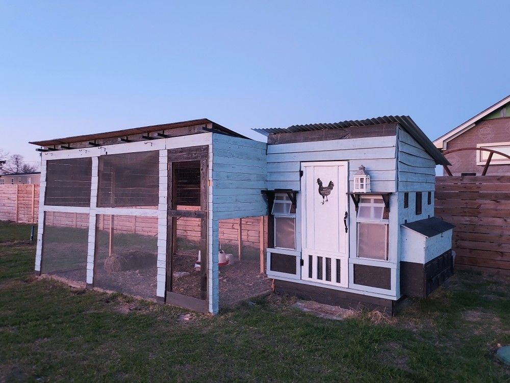 Chicken Coop ( Custom Made)