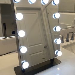 iHome Hollywood Pro Bluetooth Mirror