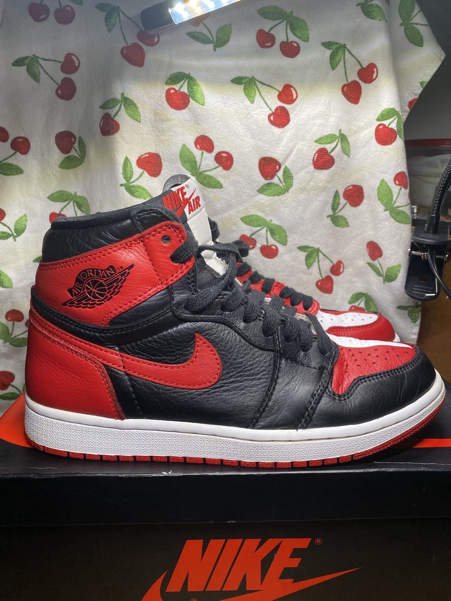 Jordan 1 Homage to Home (non numbered)