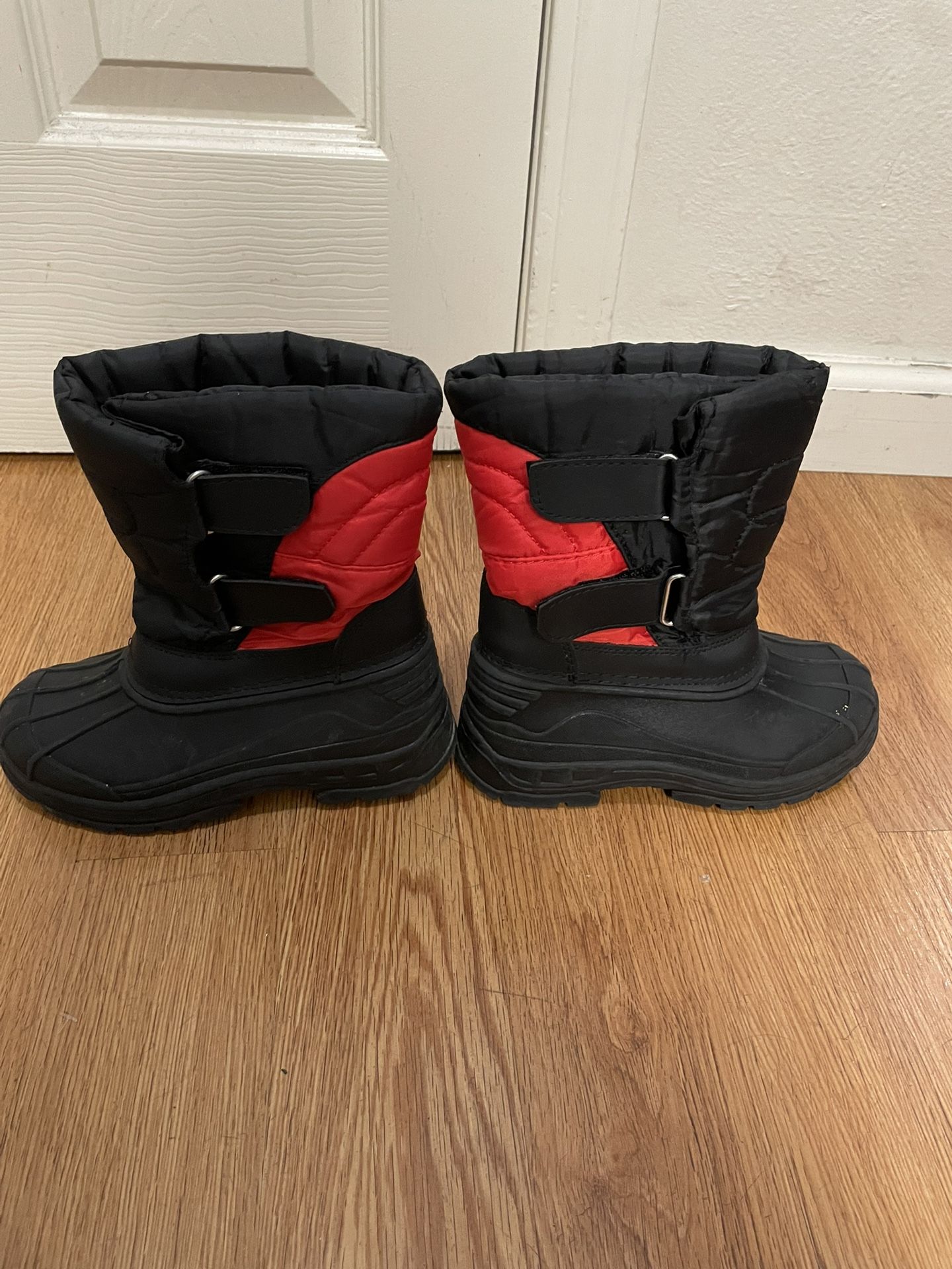 Kids Snow Boots Size 12 $15