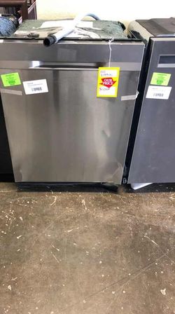 Brand New Samsung Dishwasher (Model:DW80R5060US) 2DPJ