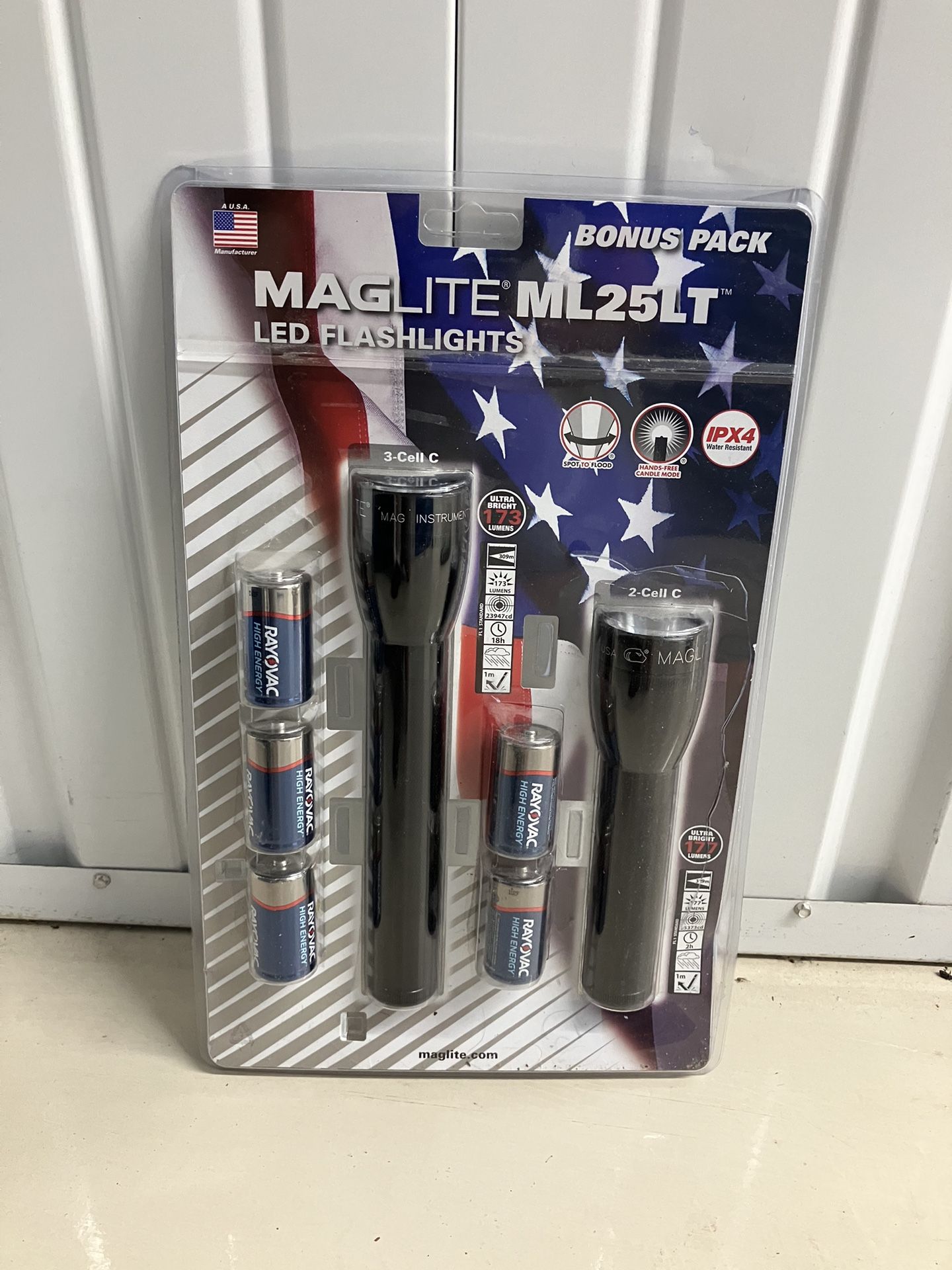 Two pack Of Maglite LED flashlights