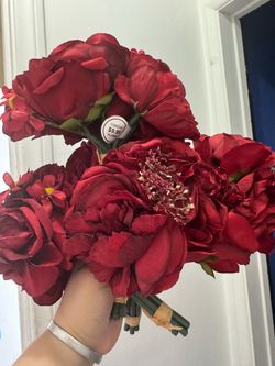 Artificial red flower (bouquets)