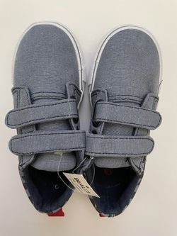 New Boy Shoe Size 10