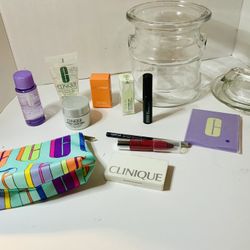 Gift - Clinique In A Jar