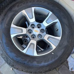 4 Chevrolet Rim With Tires