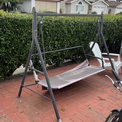 Swing needs new apostery