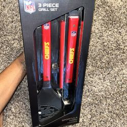 KC CHIEFS GRILL TOOLS