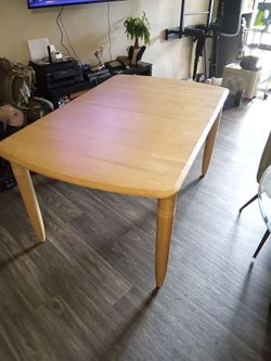 Dinner table $15
