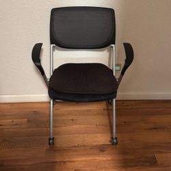Black Basic Desk Chair