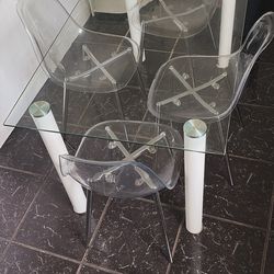 Mesa de comedor de cristal