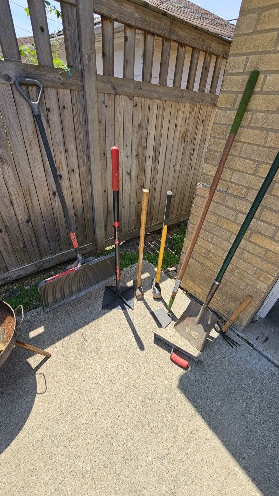 10lbs And 12lbs Sledge Hammers + Tamper