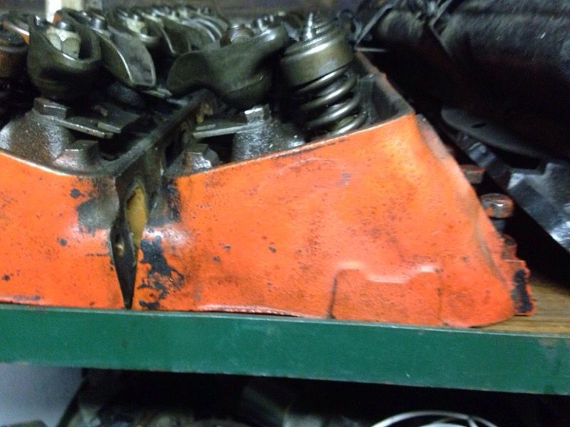 Small block Chevy 202 camel hump heads