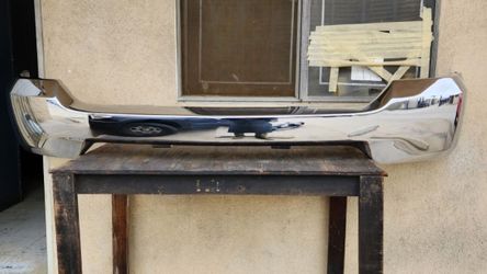 2016-2018 Chevy Silverado 1500 Front Bumper. OEM