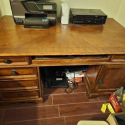 Mathis Brothers Computer Desk 