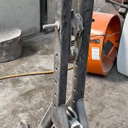 Auto Floor Post Puller