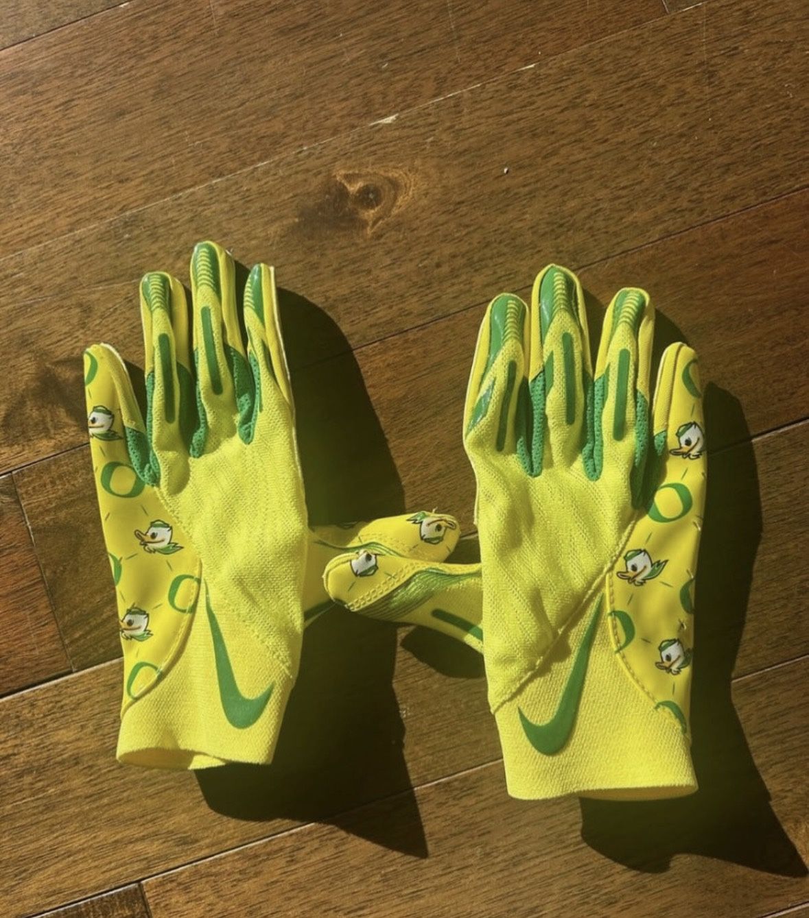 Oregon College Football Gloves 