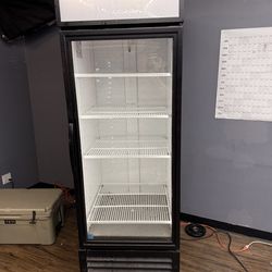 True GDM-23-HC Glass Door Refrigerator
