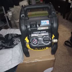 DeWalt Compressor 