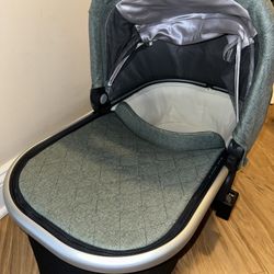UPPAbaby bassinet + bassinet travel bag