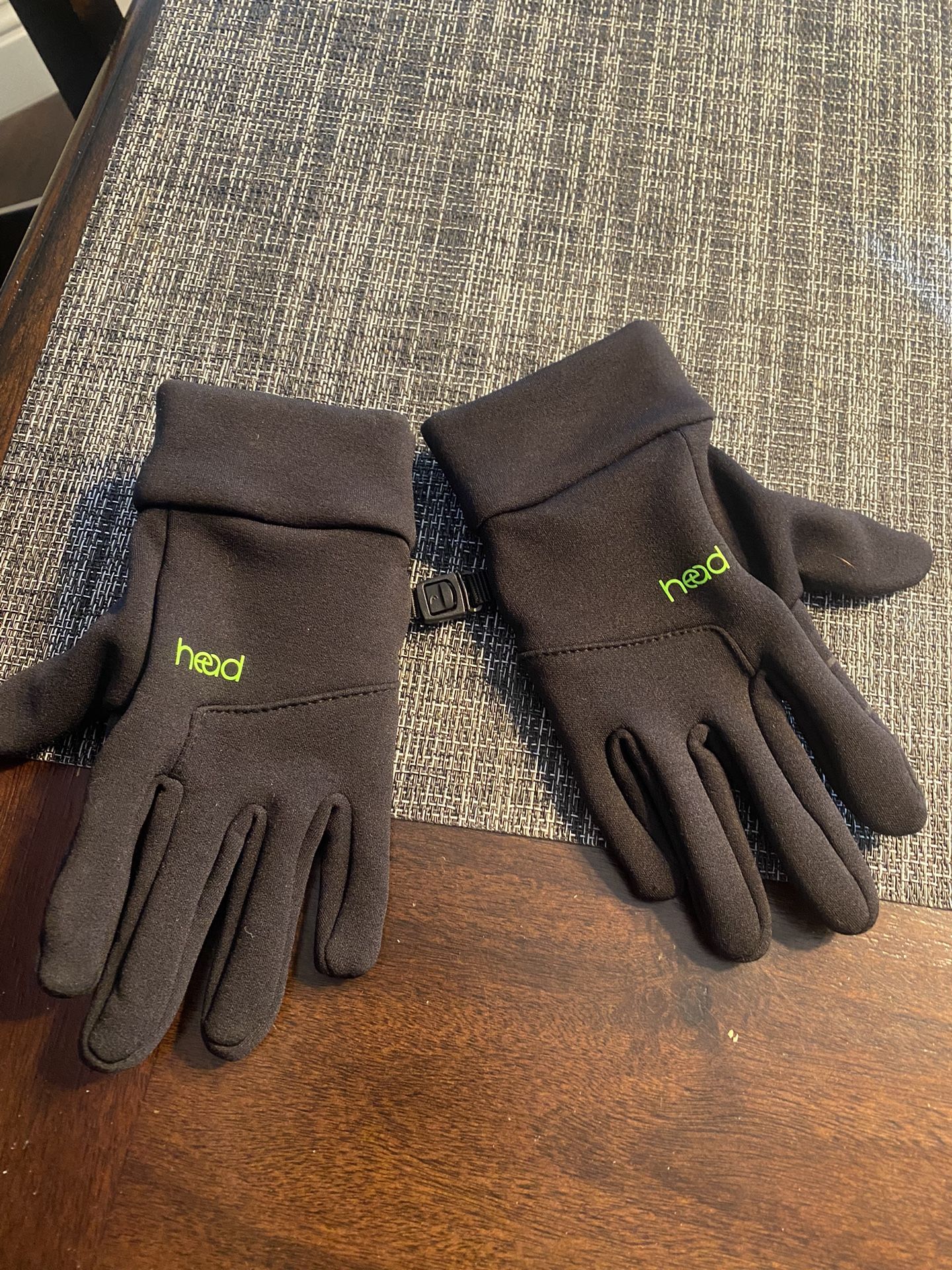 Boys Black Neón Green Head Gloves Size 14 
