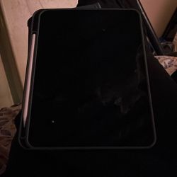 Ipad 10Th Generation / comes with Apple Pencil Pro